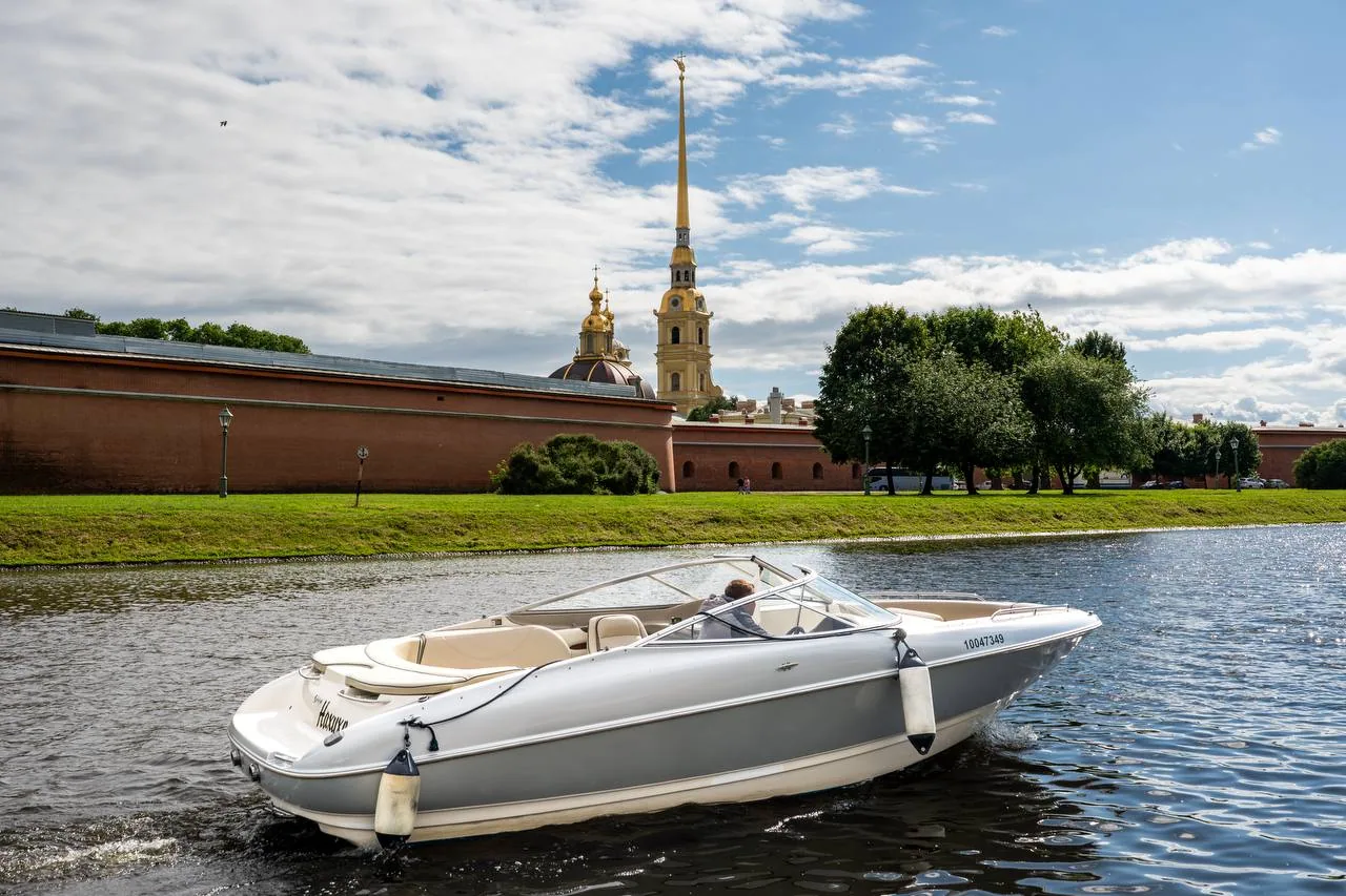 Bayliner 2350 «Нахухоль»